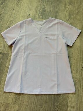 Women’s V-Neck Medical Scrub Top - Light Lavender